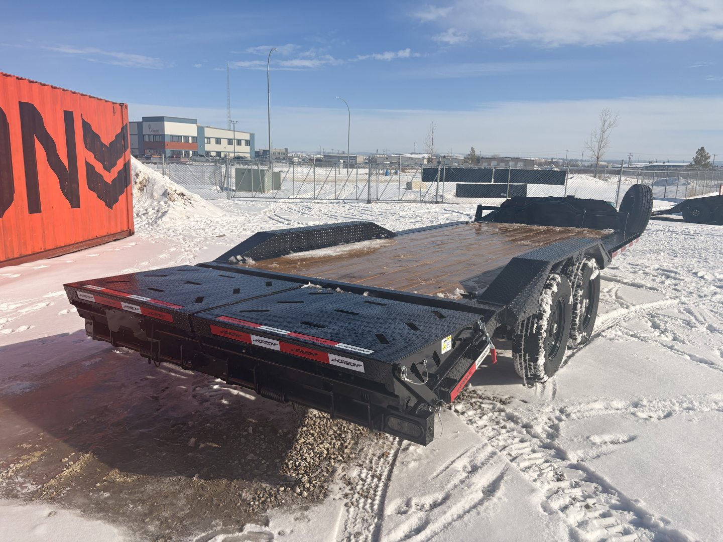 EHZ 102''X 20' EQUIPMENT HAULER W/MAX RAMPS 14000LB GVWR - Image 6