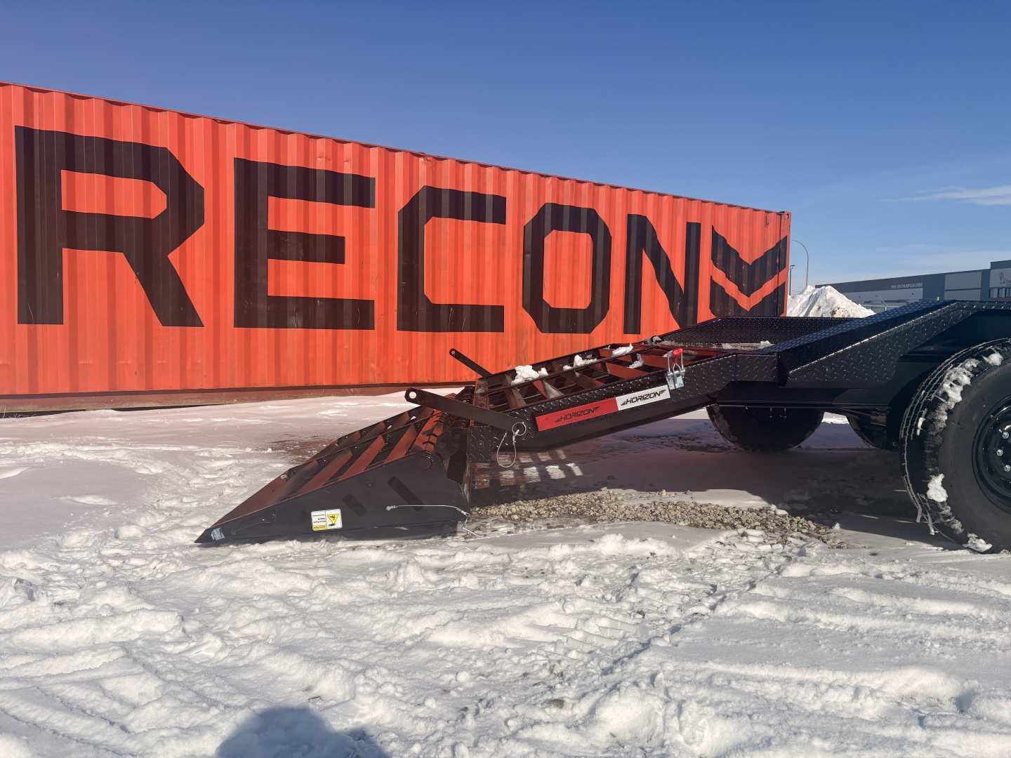 EHZ 102''X 20' EQUIPMENT HAULER W/MAX RAMPS 14000LB GVWR - Image 9