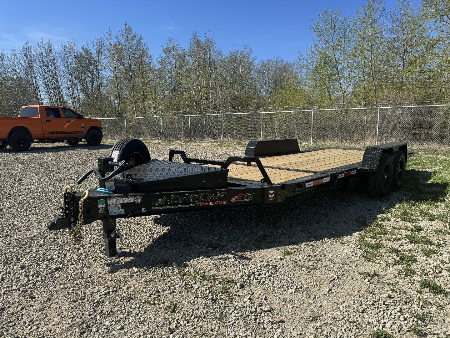 ETZ 83''X20' TILTDECK TRAILER w/TORSION AXLES 14000 GVWR - Image 6