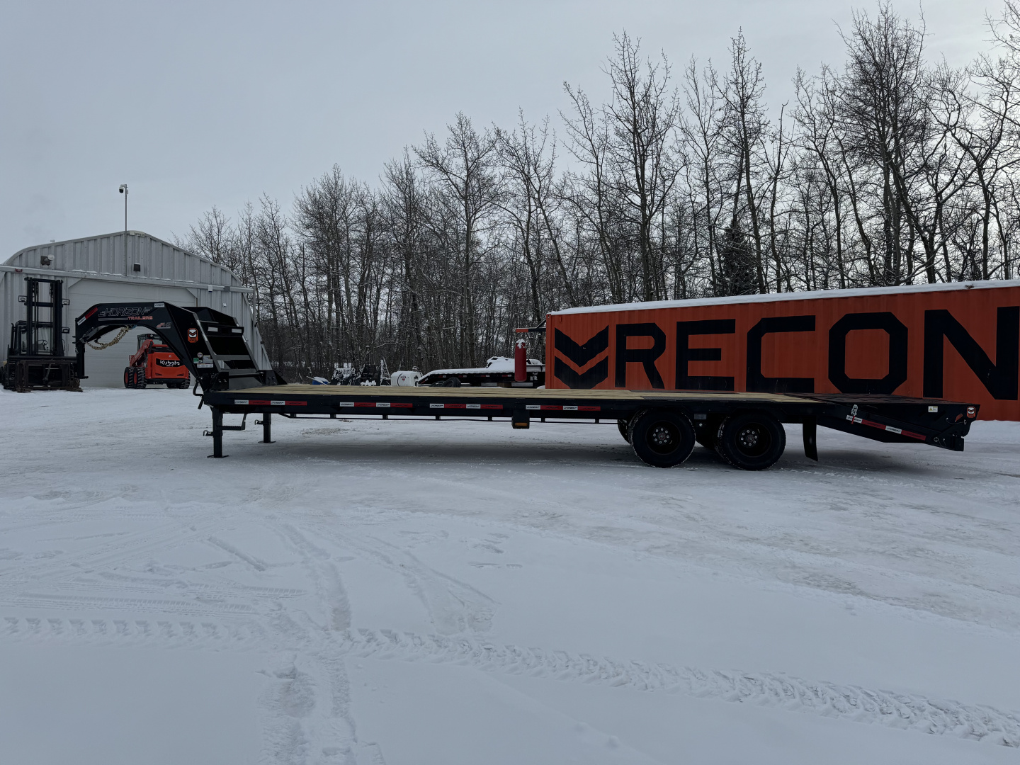 FHZ 102''X 30' LOW-PRO GOOSE W/ MOUNTAIN RAMPS 25000 GVWR - Image 4